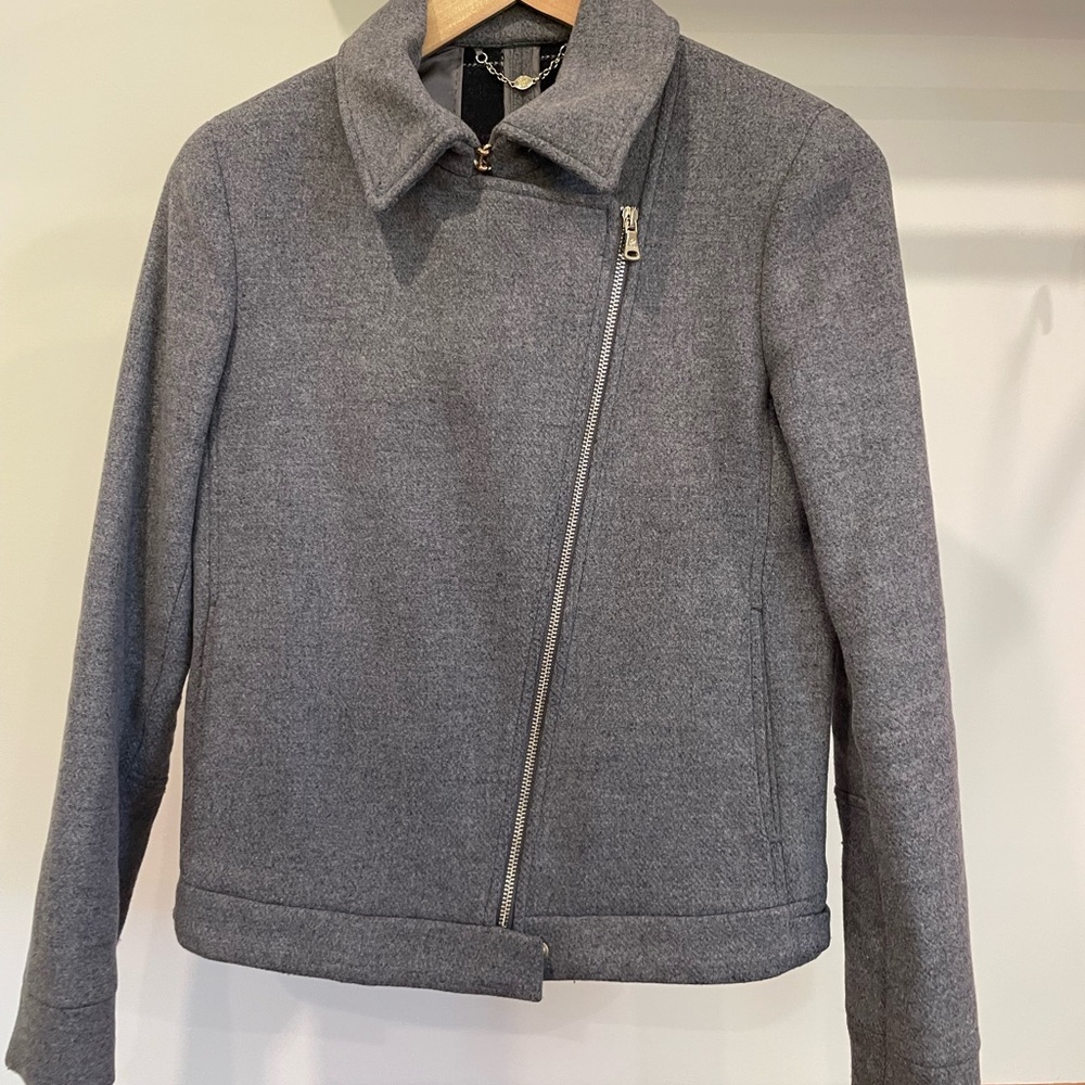 Massimo Dutti Gray Asymmetrical Short Zip Jacket, Size 4